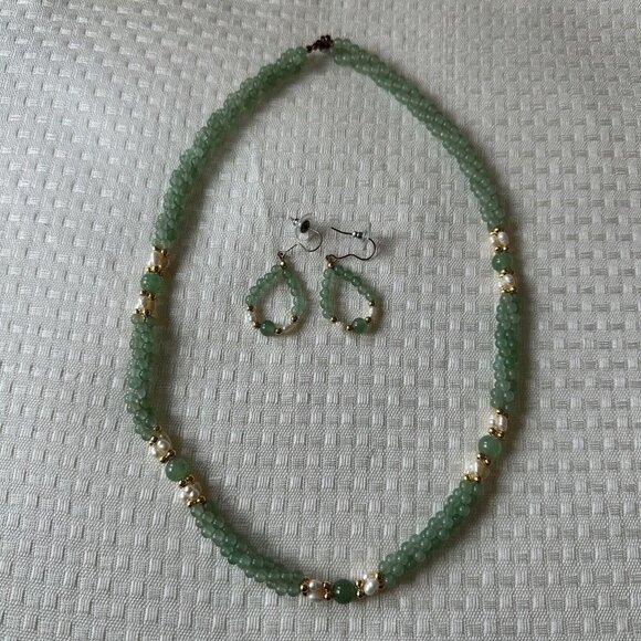 VTG Necklace 22" Match Earring Set Green Jade Twisted Pearl Gold Plate Beads - Picture 1 of 10